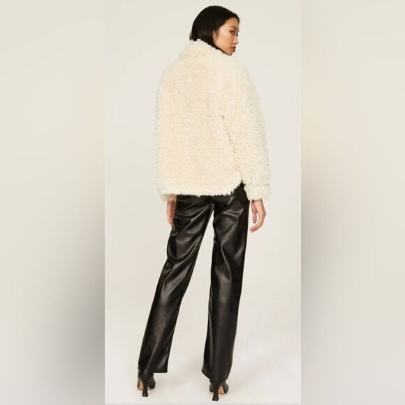Love, Whit by Whitney Port Cream Sherpa Jacket Size Medium - Picture 3 of 11